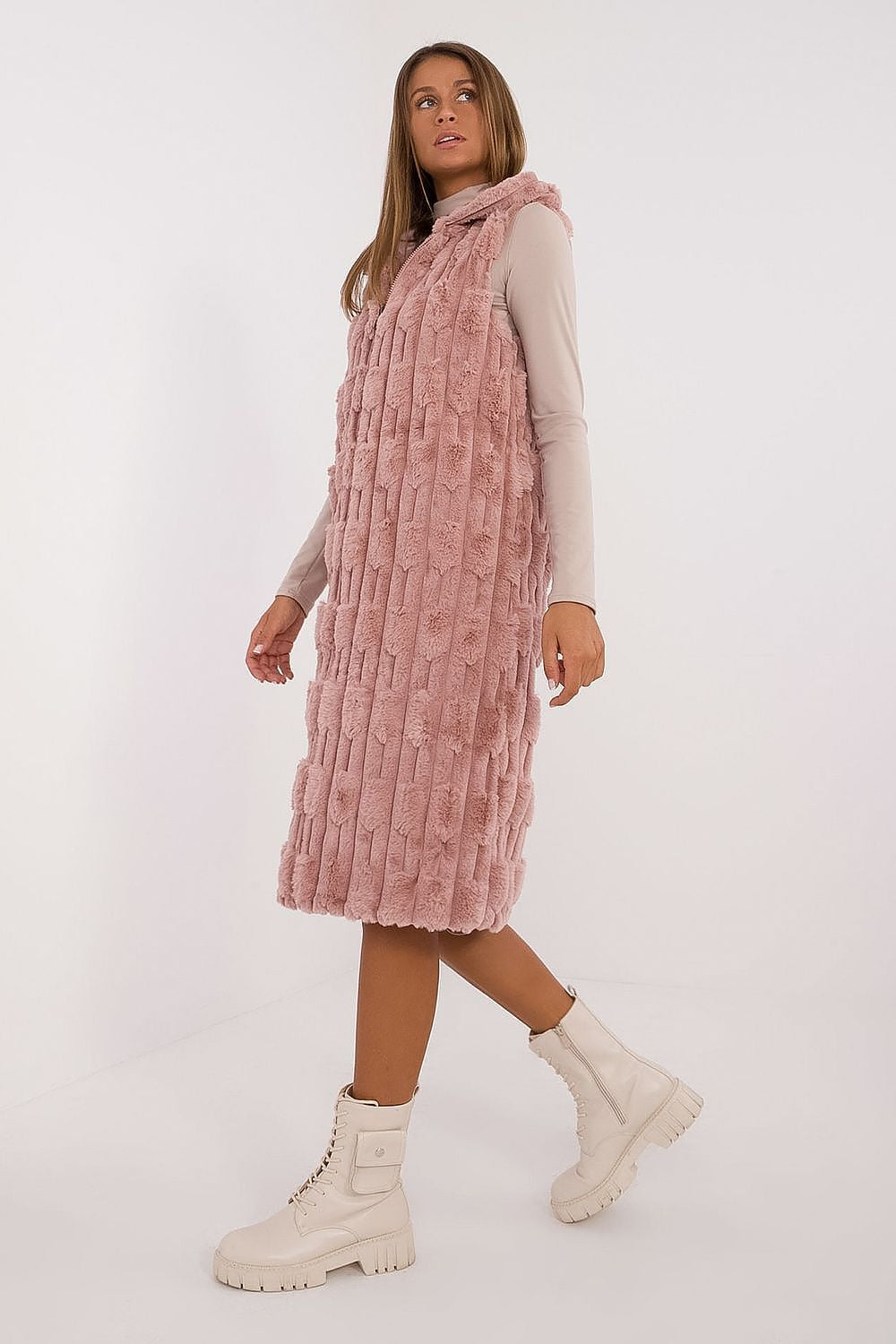 Oppdag vårt utvalg av stilfulle Rosa Vest - AT til dame i ulike størrelser og kvalitetsmaterialer – perfekte til jobb; fritid og alle dager. Rask levering og gode priser hos MS Stylehaven. se mer!