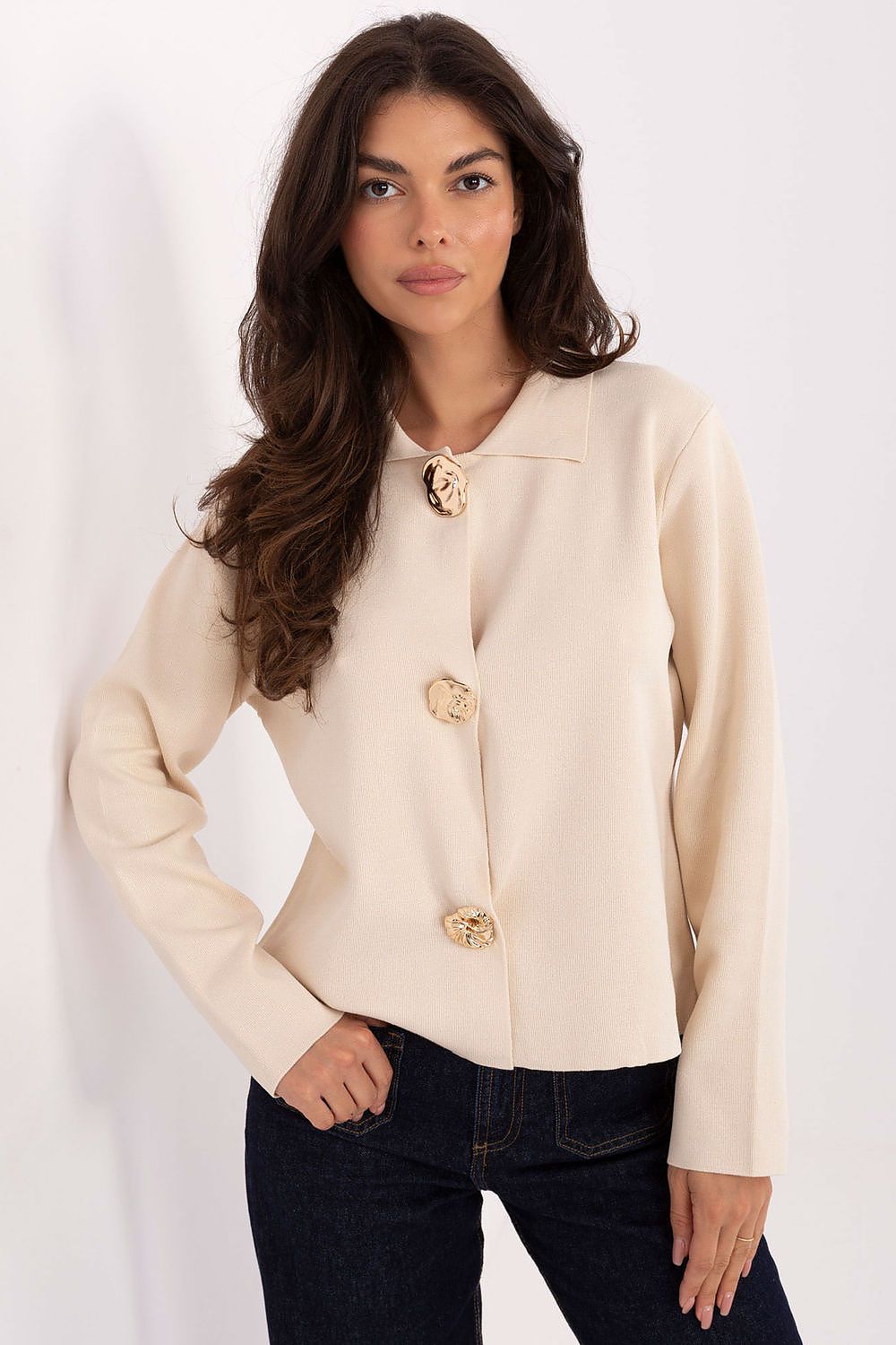 Oppdag vårt utvalg av stilfulle Beige Cardigan FP til dame i ulike størrelser og kvalitetsmaterialer – perfekte til jobb; fritid og alle dager. Rask levering og gode priser hos MS Stylehaven. se mer!