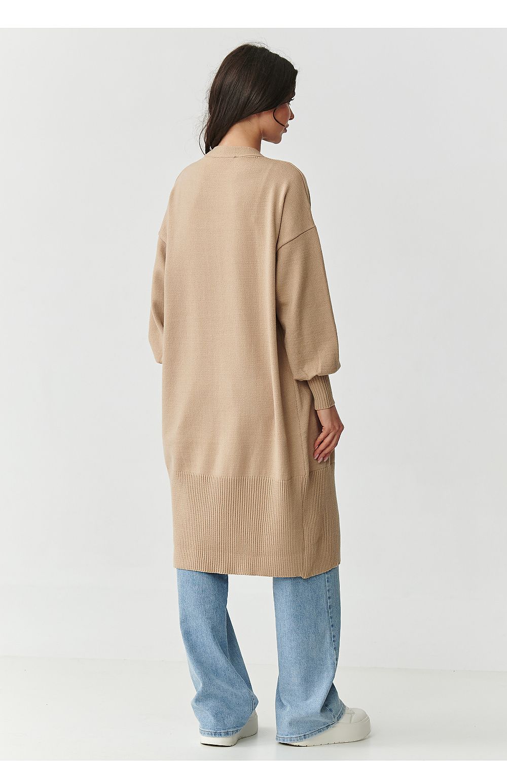 Oppdag vårt utvalg av stilfulle  Cardigan Makadamia til dame i ulike størrelser og kvalitetsmaterialer – perfekte til jobb; fritid og alle dager. Rask levering og gode priser hos MS Stylehaven. se mer!