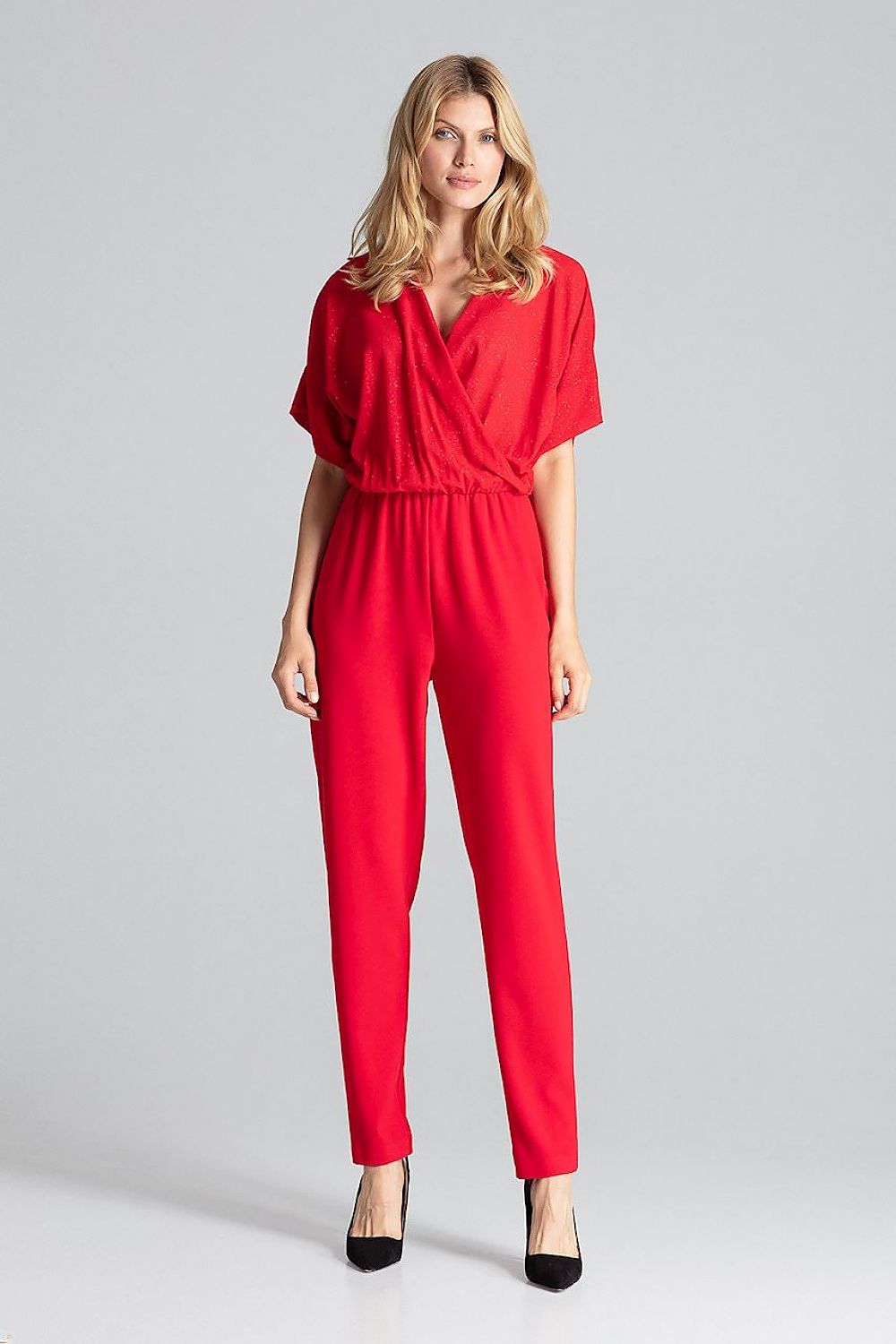 Elegant rød jumpsuit med brokade / Figl til dame fra MS StyleHaven, laget av polyester, farge Rød, størrelse s, med short ermer, perfekt til casual; dress