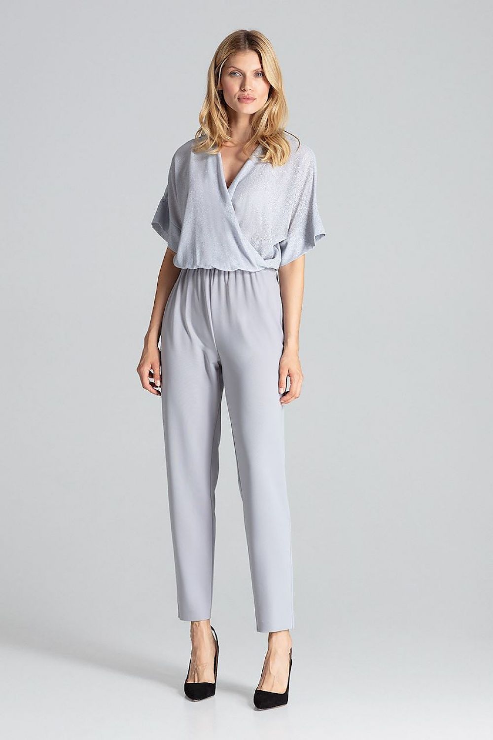 Elegant rød jumpsuit med brokade / Figl til dame fra MS StyleHaven, laget av polyester, farge Svart, størrelse XL, med short ermer, perfekt til casual; dress