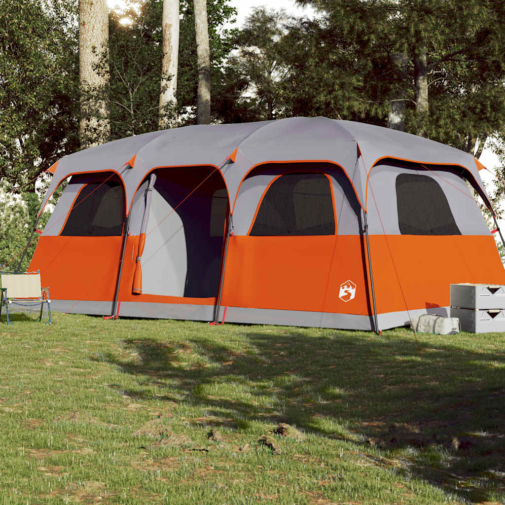 Opplev plass og frihet med telt for 7–10 personer. Inkluderer oppholdsrom, soverom og værbeskyttelse – ideelt for lengre campingferier.