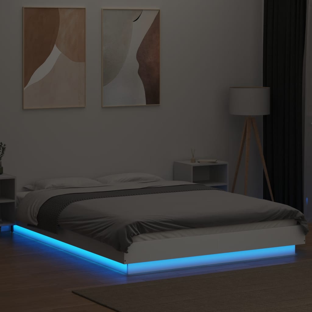 Sengeramme Med Led-Lys Hvit 140X200 Cm Konstruert Tre