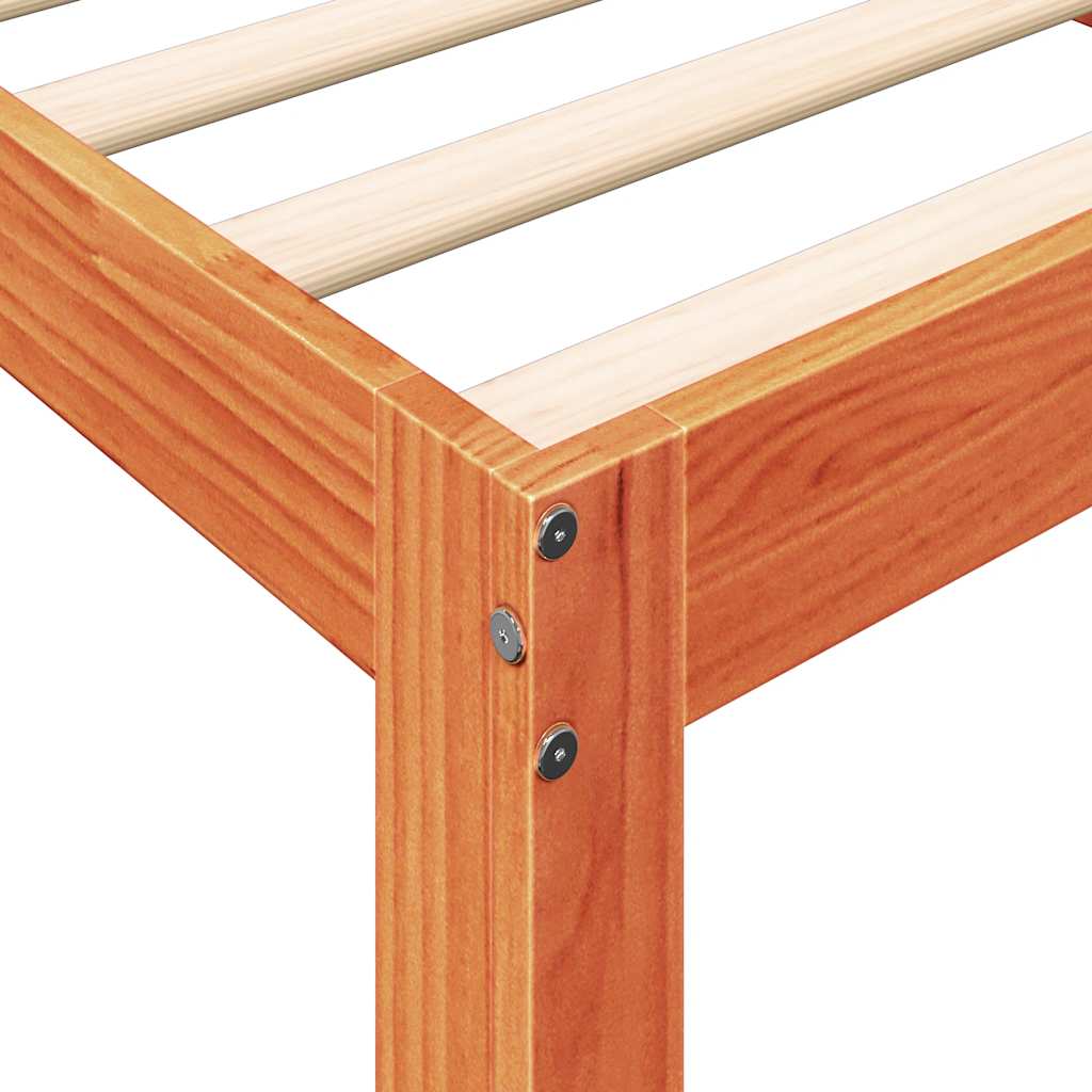 Seng Med Bokhylle Uten Madrass Voksbrun 140X200 Cm Heltre Furu