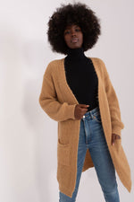 Oppdag vårt utvalg av stilfulle Brun Cardigan Italia Moda til dame i ulike størrelser og kvalitetsmaterialer - perfekte til jobb, fritid og alle dager. Rask levering og gode priser hos MS Stylehaven. se mer!