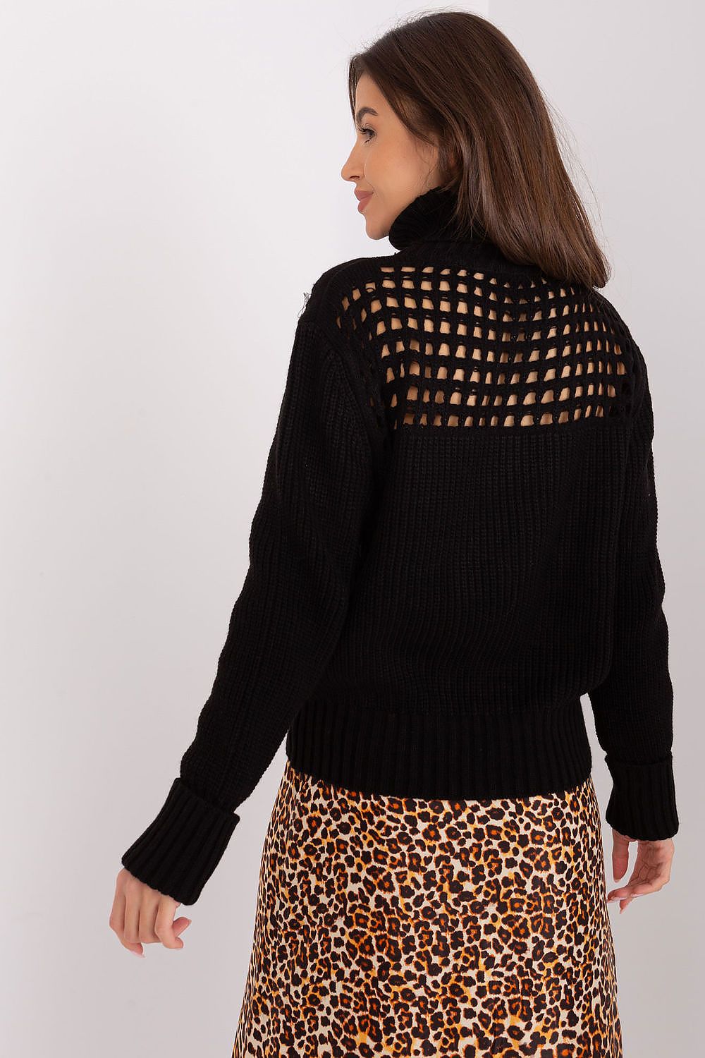 Oppdag vårt utvalg av stilfulle Brun Høyhalset hals fabrikkpris til dame i ulike størrelser og kvalitetsmaterialer – perfekte til jobb, fritid og alle dager. Rask levering og gode priser hos MS Stylehaven. se mer!