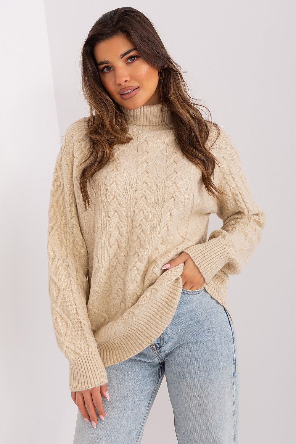 Oppdag vårt utvalg av stilfulle Beige Jumper - AT til dame i ulike størrelser og kvalitetsmaterialer - perfekte til jobb; fritid og alle dager. Rask levering og gode priser hos MS Stylehaven. se mer!