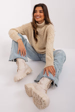 Oppdag vårt utvalg av stilfulle Svart Jumper - AT til dame i ulike størrelser og kvalitetsmaterialer – perfekte til jobb; fritid og alle dager. Rask levering og gode priser hos MS Stylehaven. se mer!