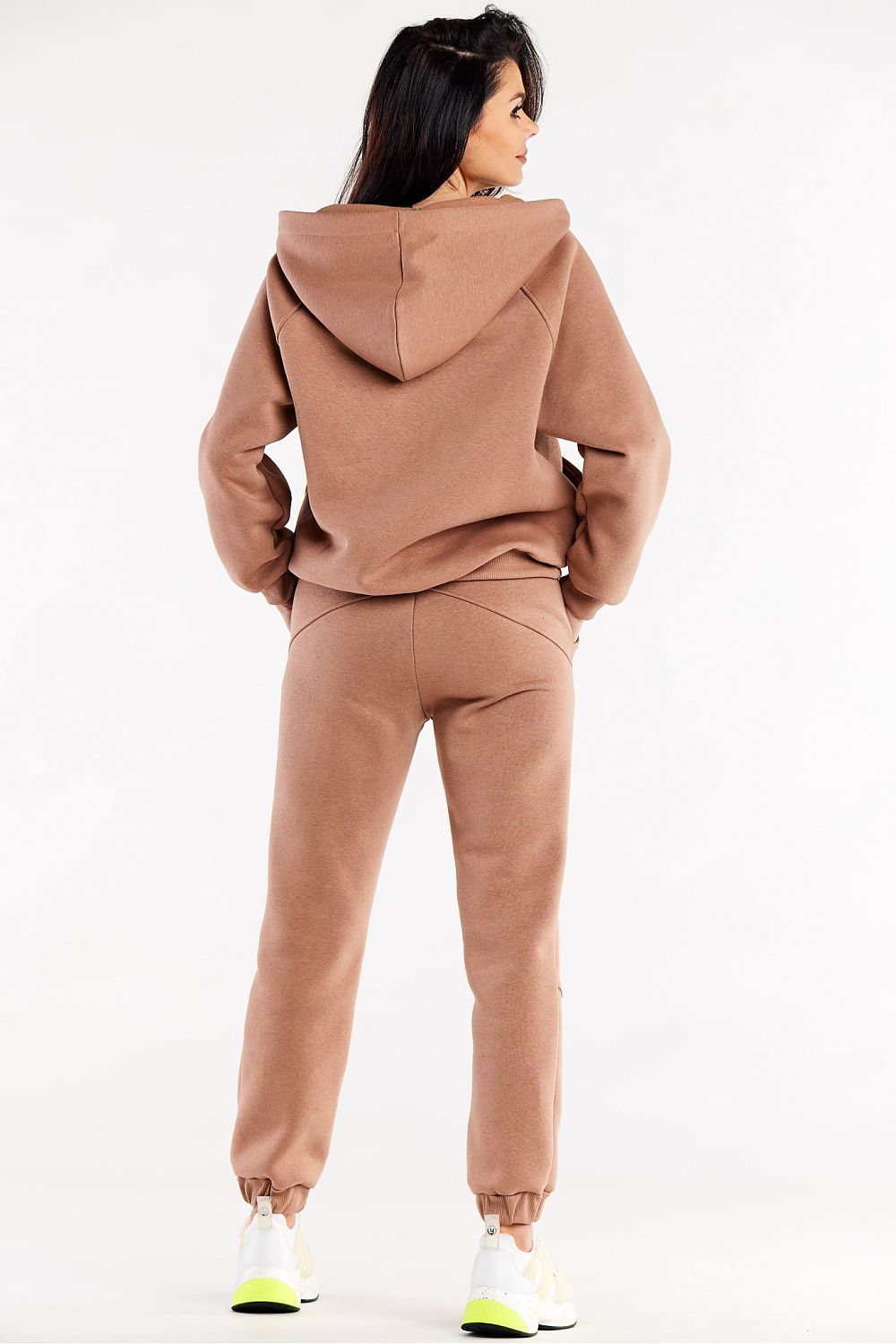 Oppdag vårt utvalg av stilfulle Beige Treningsbukser Infinite You til dame i ulike størrelser og kvalitetsmaterialer – perfekte til jobb; fritid og alle dager. Rask levering og gode priser hos MS Stylehaven. se mer!