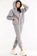 Oppdag vårt utvalg av stilfulle Grå Genser Infinite You til dame i ulike størrelser og kvalitetsmaterialer – perfekte til jobb; fritid og alle dager. Rask levering og gode priser hos MS Stylehaven. se mer!