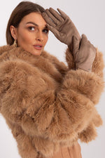 Oppdag vårt utvalg av stilfulle  Hansker AT til dame i ulike størrelser og kvalitetsmaterialer – perfekte til jobb, fritid og alle dager. Rask levering og gode priser hos MS Stylehaven. se mer!