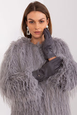 Oppdag vårt utvalg av stilfulle  Hansker AT til dame i ulike størrelser og kvalitetsmaterialer – perfekte til jobb, fritid og alle dager. Rask levering og gode priser hos MS Stylehaven. se mer!