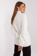 Oppdag vårt utvalg av stilfulle  Høyhalset krage AT til dame i ulike størrelser og kvalitetsmaterialer – perfekte til jobb, fritid og alle dager. Rask levering og gode priser hos MS Stylehaven. se mer!