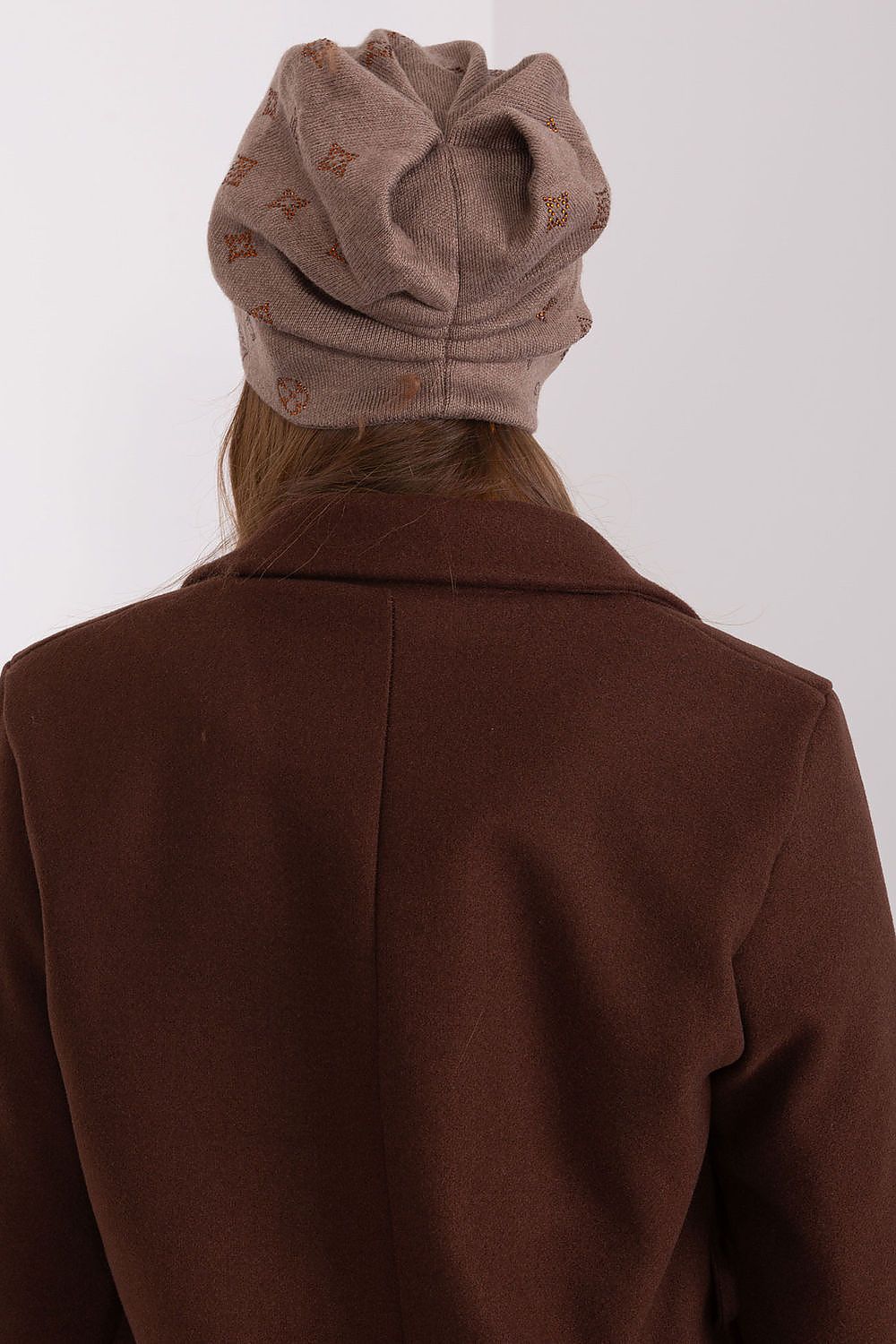 Oppdag vårt utvalg av stilfulle  Cap- AT til dame i ulike størrelser og kvalitetsmaterialer – perfekte til jobb; fritid og alle dager. Rask levering og gode priser hos MS Stylehaven. se mer!