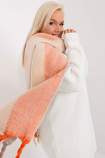 Oppdag vårt utvalg av stilfulle Oransje 4 Sjal - AT til dame i ulike størrelser og kvalitetsmaterialer – perfekte til jobb; fritid og alle dager. Rask levering og gode priser hos MS Stylehaven. se mer!