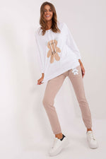 Oppdag vårt utvalg av stilfulle  Sett - Relevans til dame i ulike størrelser og kvalitetsmaterialer – perfekte til jobb; fritid og alle dager. Rask levering og gode priser hos MS Stylehaven. se mer!