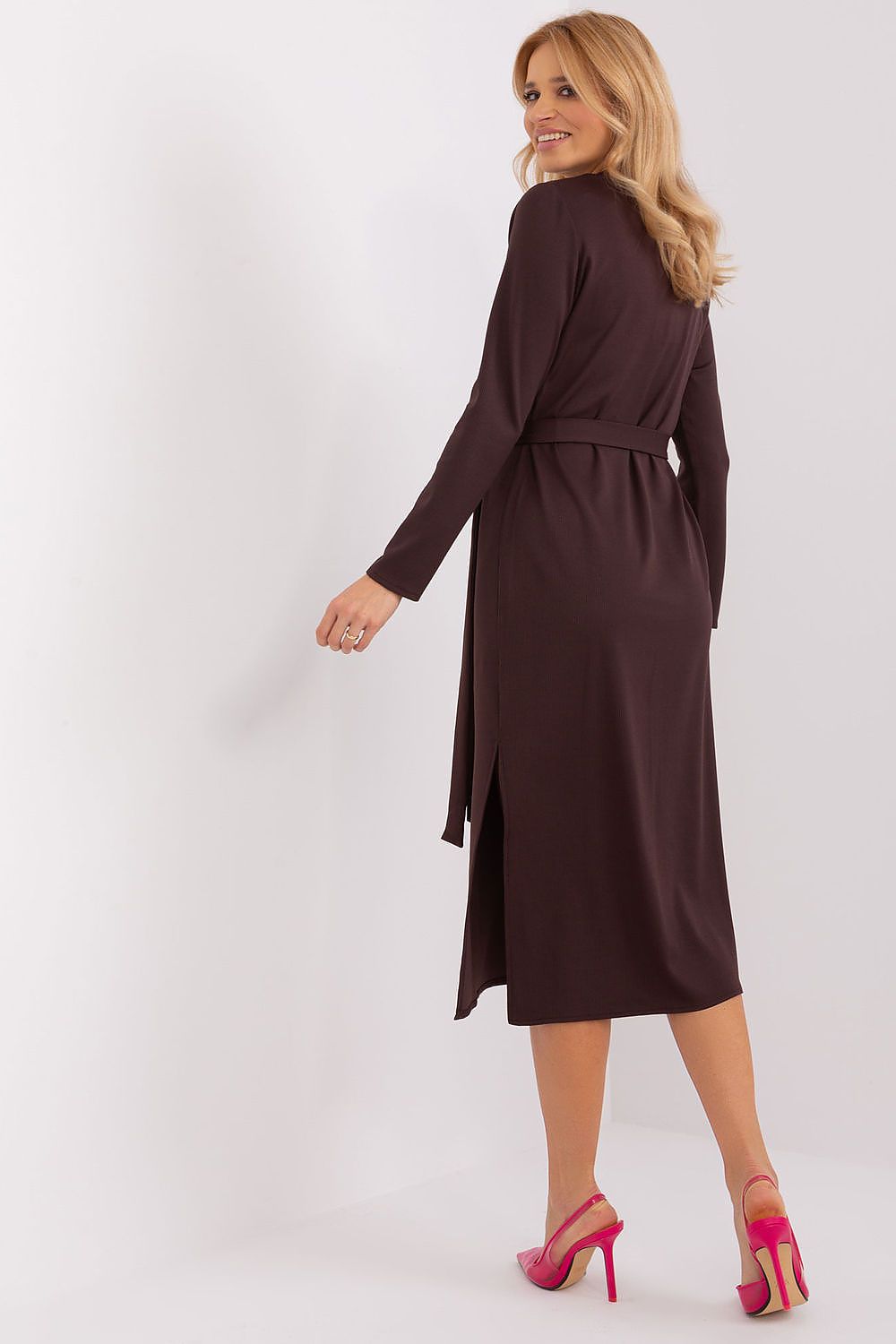 Vår Hverdagsdress – Lakerta til dame fra MS StyleHaven, laget av Bomull; polyester; Elastan-1, farge beige, størrelse S/M, med long ermer, perfekt til casual; dress