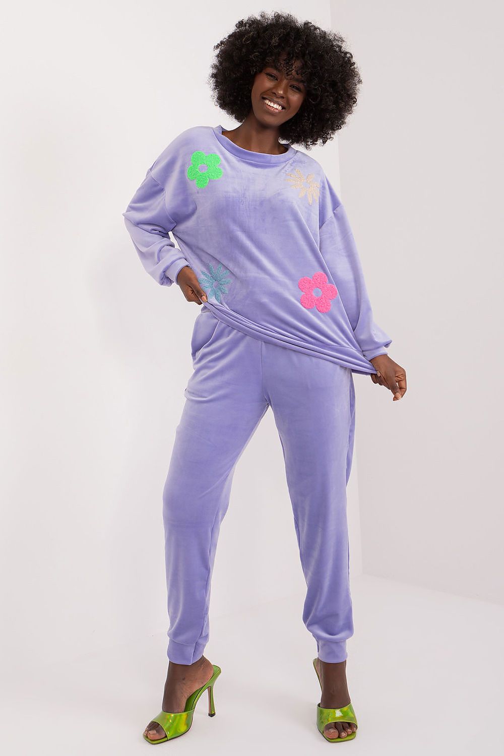 Oppdag vårt utvalg av stilfulle  Sett Italia Moda til dame i ulike størrelser og kvalitetsmaterialer – perfekte til jobb, fritid og alle dager. Rask levering og gode priser hos MS Stylehaven. se mer!