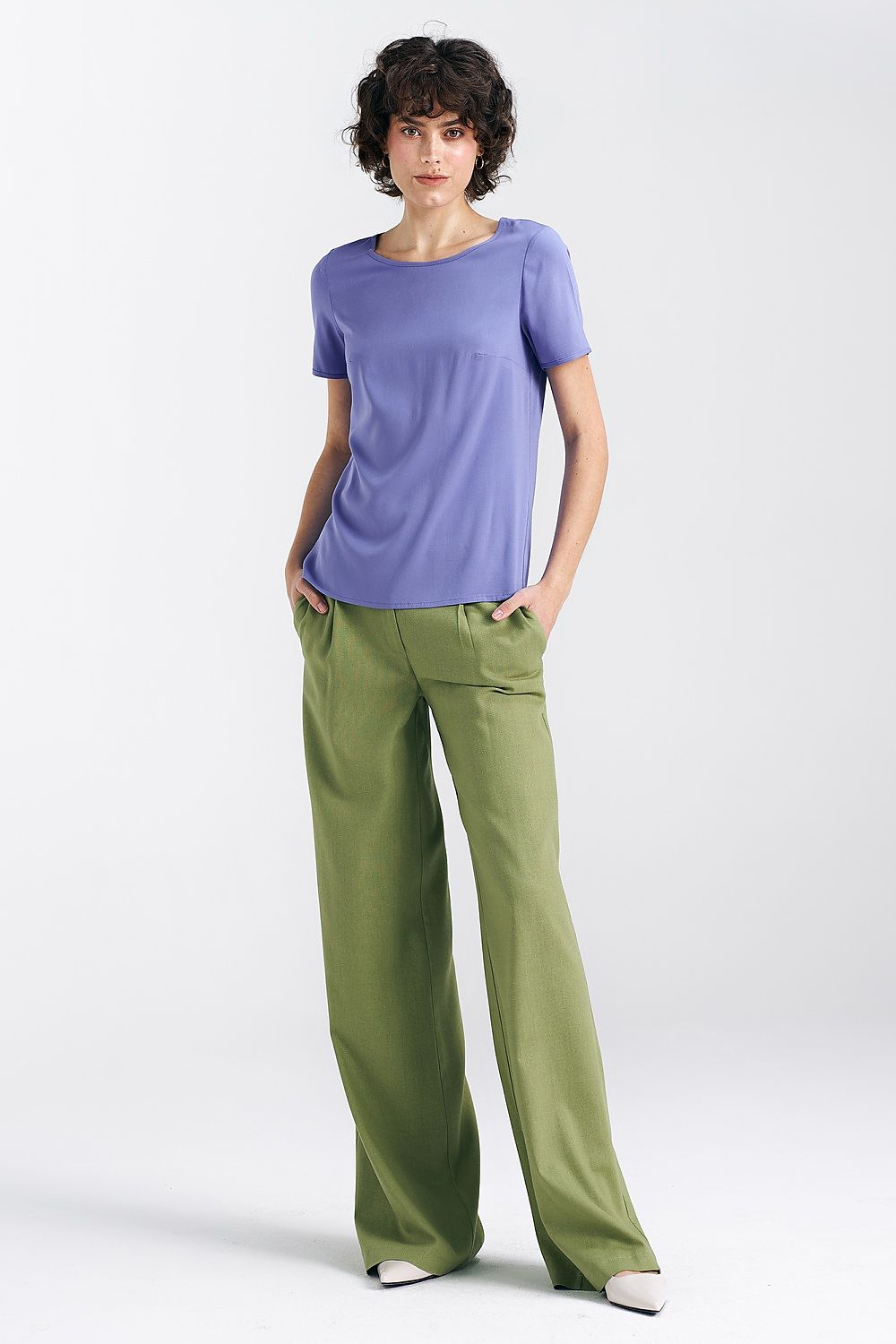 Bluse Nife til dame fra MS StyleHaven, laget av Viskose, farge Fiolett, størrelse 38, med short ermer, perfekt til casual; dress