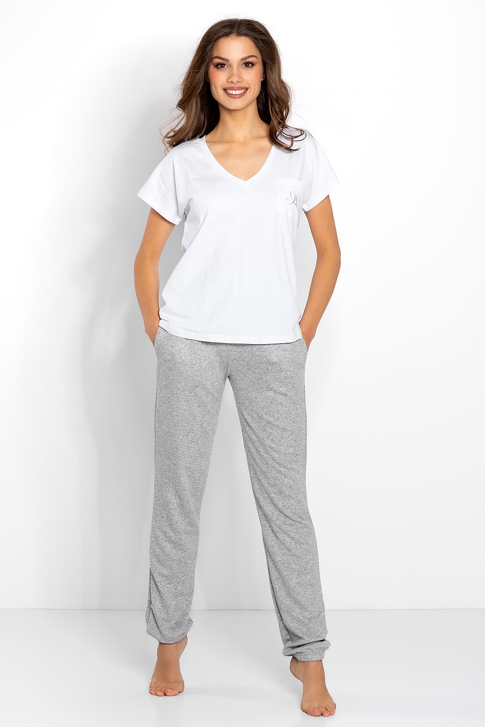 Pyjamas Momenti Per Me til dame fra MS StyleHaven, laget av Bomull; polyester; Viskose; Elastan-1, farge Hvit, størrelse s, med long ermer, perfekt til casual; dress
