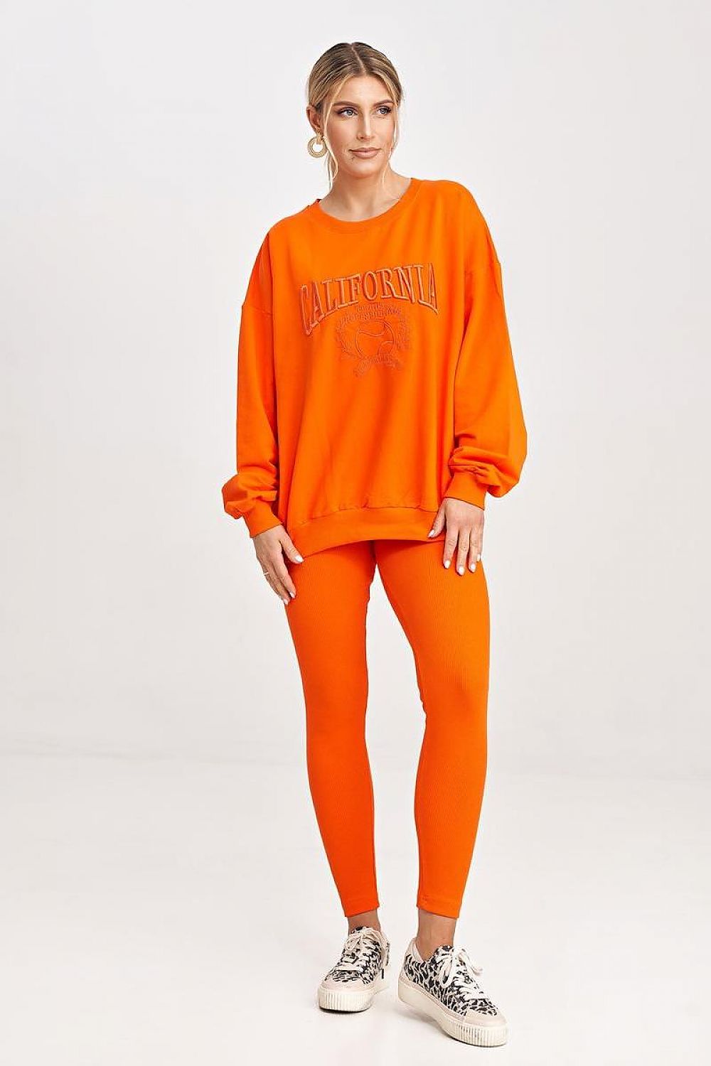 Oppdag vårt utvalg av stilfulle Oransje Sett Fig. til dame i ulike størrelser og kvalitetsmaterialer – perfekte til jobb, fritid og alle dager. Rask levering og gode priser hos MS Stylehaven. se mer!