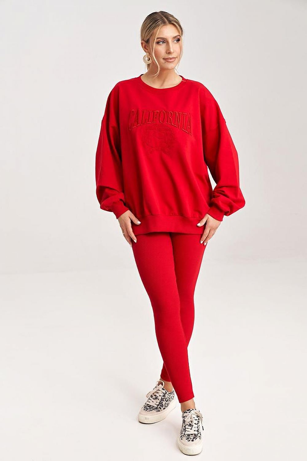 Oppdag vårt utvalg av stilfulle  Sett Fig. til dame i ulike størrelser og kvalitetsmaterialer – perfekte til jobb, fritid og alle dager. Rask levering og gode priser hos MS Stylehaven. se mer!