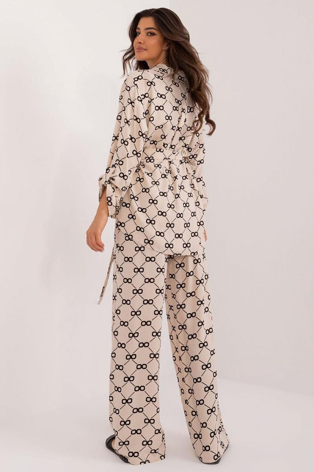 Lakerta Casual skjorte og bukser i bomull til dame fra MS StyleHaven, laget av Bomull, farge beige 2, størrelse S/M, med short ermer, perfekt til casual; dress