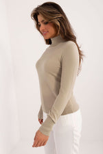 Oppdag vårt utvalg av stilfulle Grønn Høyhalset krage-undernivå til dame i ulike størrelser og kvalitetsmaterialer – perfekte til jobb, fritid og alle dager. Rask levering og gode priser hos MS Stylehaven. se mer!