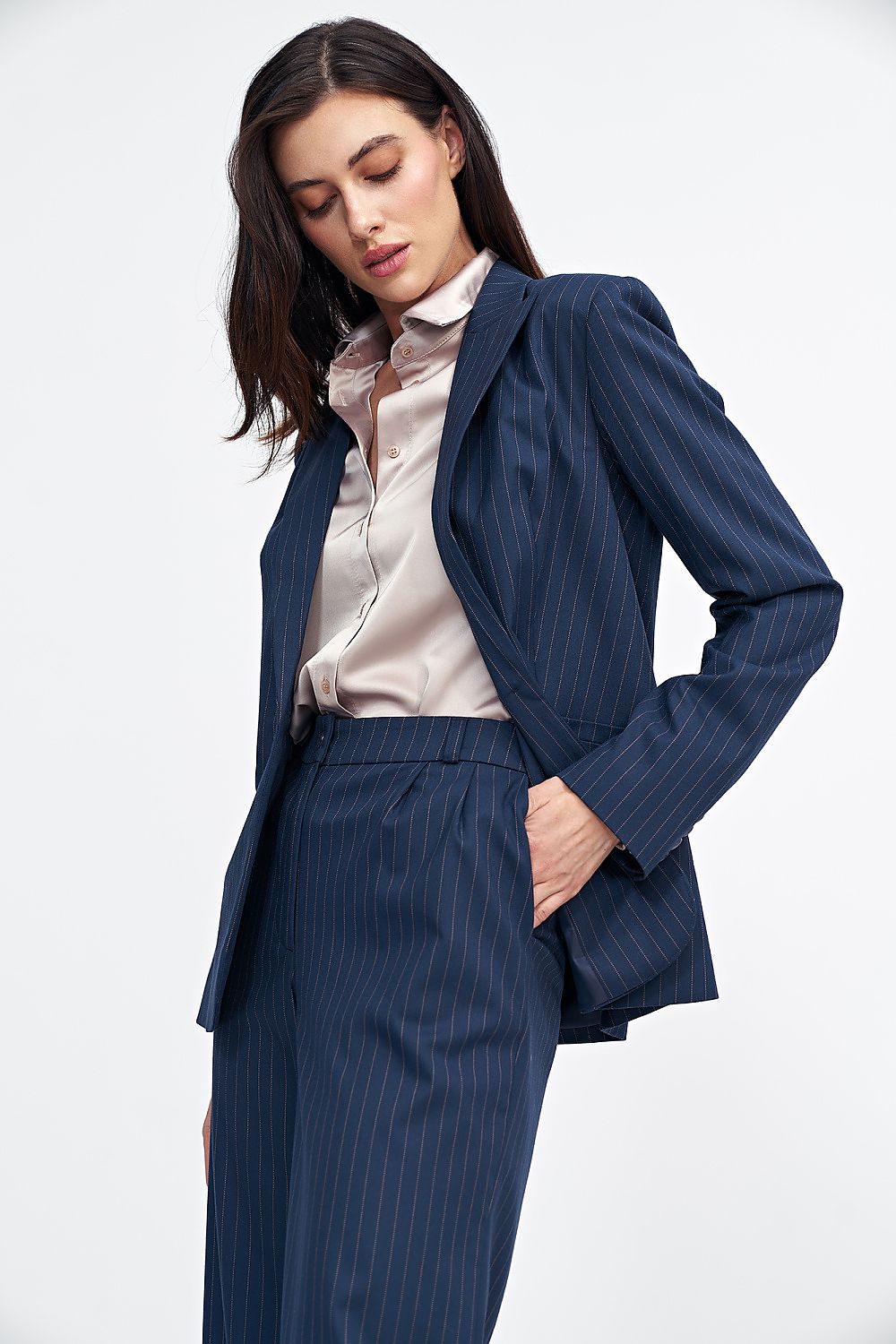 Jakke Nife til dame fra MS StyleHaven, laget av polyester; Viskose, farge Marineblå, størrelse 38, med long ermer, perfekt til casual; dress