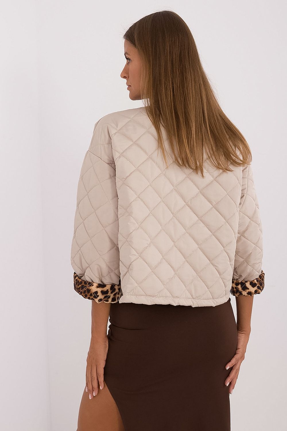 Oppdag vårt utvalg av stilfulle Beige 3 Jakke Italia Moda til dame i ulike størrelser og kvalitetsmaterialer – perfekte til jobb; fritid og alle dager. Rask levering og gode priser hos MS Stylehaven. se mer!