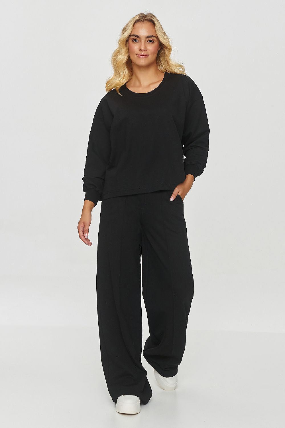 Sett Makadamia til dame fra MS StyleHaven, laget av Bomull; Elastan-1, farge Svart, størrelse 36, med long ermer, perfekt til casual; dress