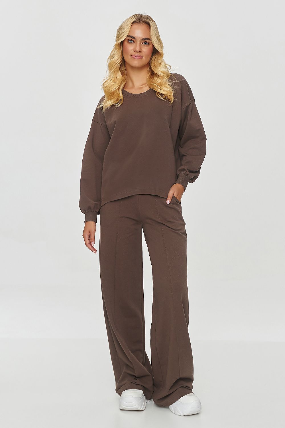 Sett Makadamia til dame fra MS StyleHaven, laget av Bomull; Elastan-1, farge beige, størrelse 38, med long ermer, perfekt til casual; dress