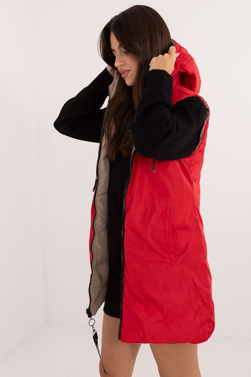 Oppdag vårt utvalg av stilfulle Beige Vest FP til dame i ulike størrelser og kvalitetsmaterialer – perfekte til jobb; fritid og alle dager. Rask levering og gode priser hos MS Stylehaven. se mer!