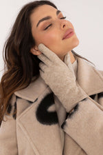 Oppdag vårt utvalg av stilfulle Rosa Hansker - AT til dame i ulike størrelser og kvalitetsmaterialer – perfekte til jobb; fritid og alle dager. Rask levering og gode priser hos MS Stylehaven. se mer!