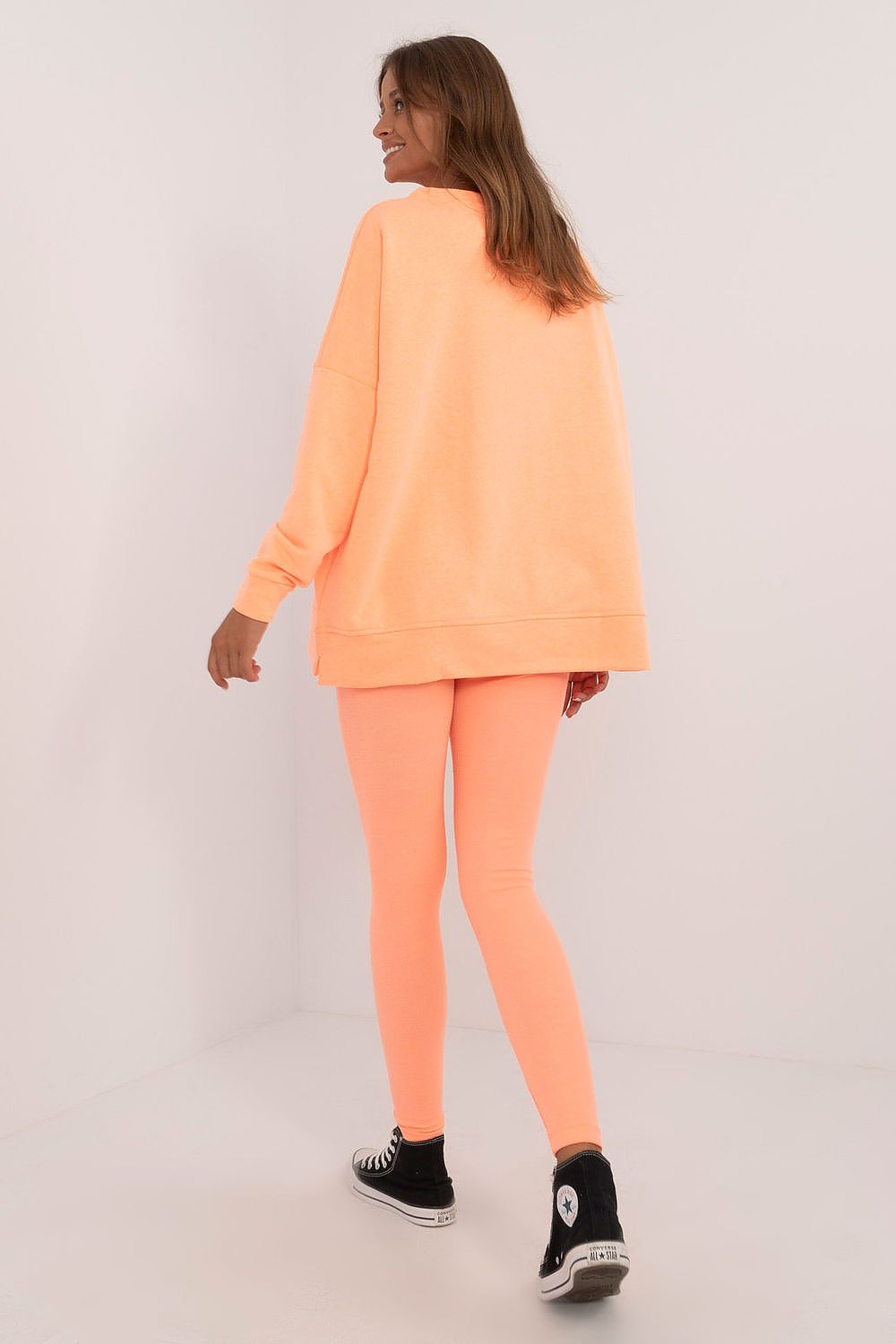 Casual Sett med Lang Sweatshirt og Ribbestrikkede Leggings - FP til dame fra MS StyleHaven, størrelse one-size-fits-all, med long, kjolelengde knee, kjolestil sweater