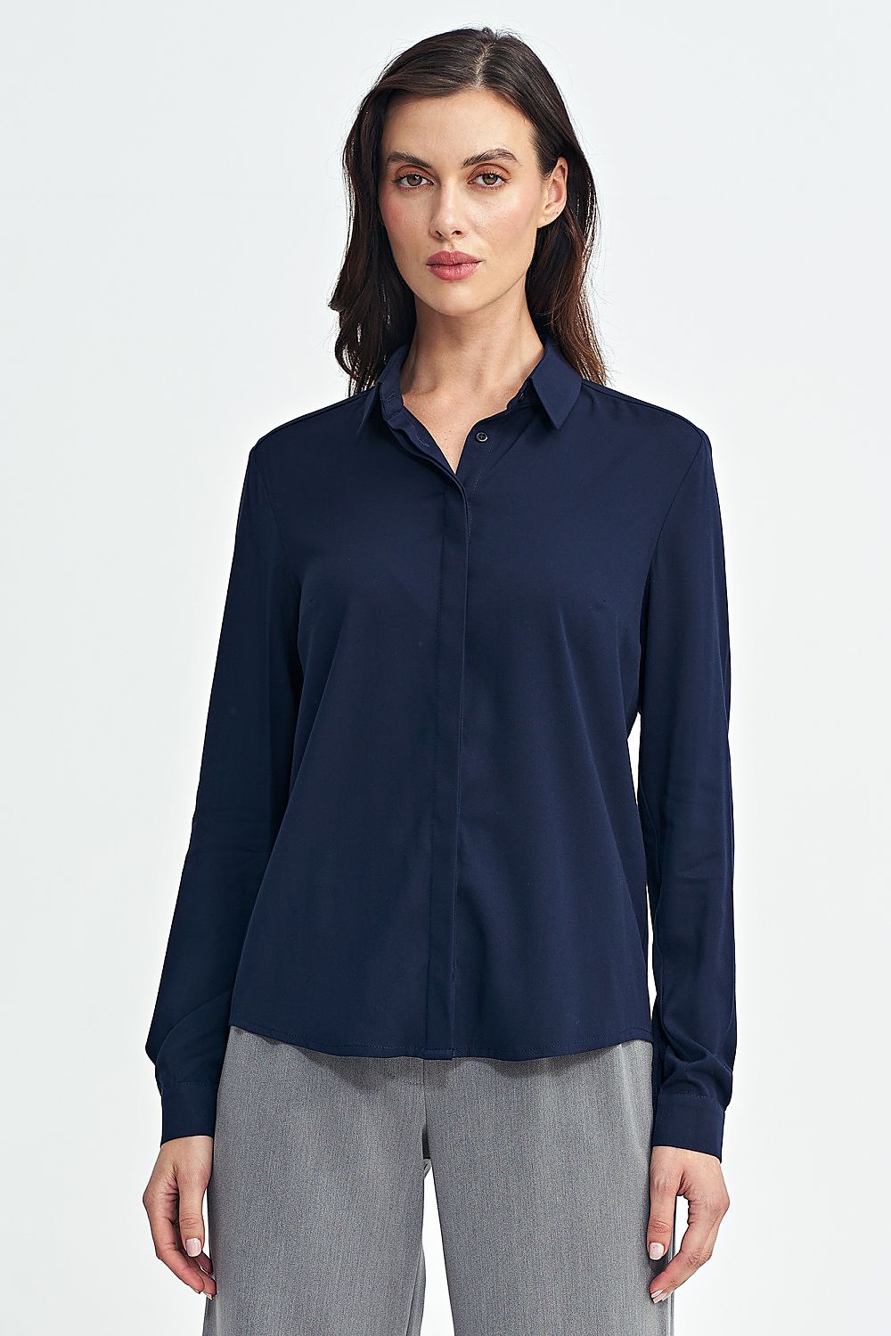 Langermet skjorte Nife til dame fra MS StyleHaven, laget av Viskose, farge Marineblå, størrelse 36, med long ermer, perfekt til casual; dress