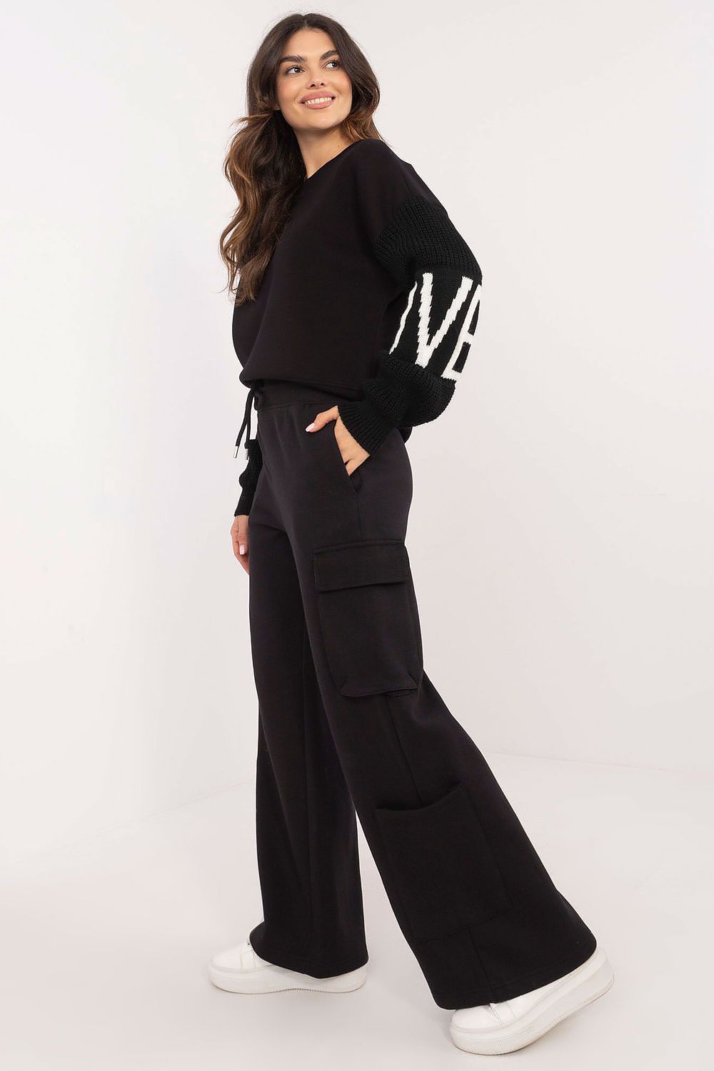 Treningsdressbukse Sublevel til dame fra MS StyleHaven; laget av Bomull; polyester; farge beige; stÃ¸rrelse XL; med short ermer