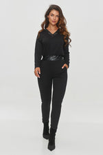 Oppdag vårt utvalg av stilfulle Svart Suit Makadamia til dame i ulike størrelser og kvalitetsmaterialer – perfekte til jobb, fritid og alle dager. Rask levering og gode priser hos MS Stylehaven. se mer!