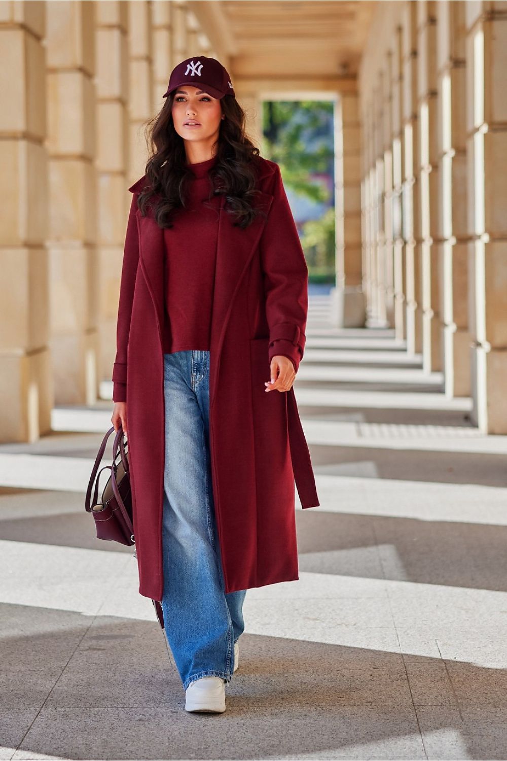 Aurora ullblandet kåpe fra Roco Fashion fra MS StyleHaven, størrelse 36, med long, bukselengde long, kjolelengde maxi, kjolestil sheath