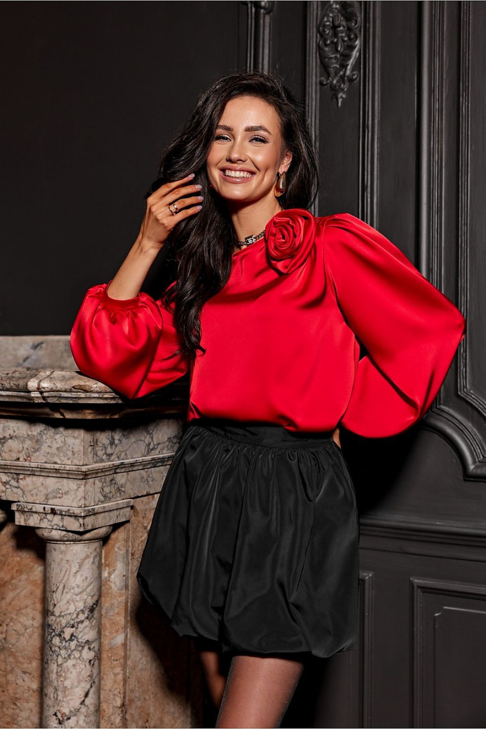 Evelyn Sateng Bluse - Roco Fashion fra MS StyleHaven, størrelse 38, bukselengde long, kjolelengde midi, kjolestil wrap; a-line