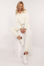 Lakerta Sweatshirt Sett til dame til dame fra MS StyleHaven, laget av Bomull; polyester; Elastan-1, farge beige, størrelse S/M, med long ermer, perfekt til casual; dress