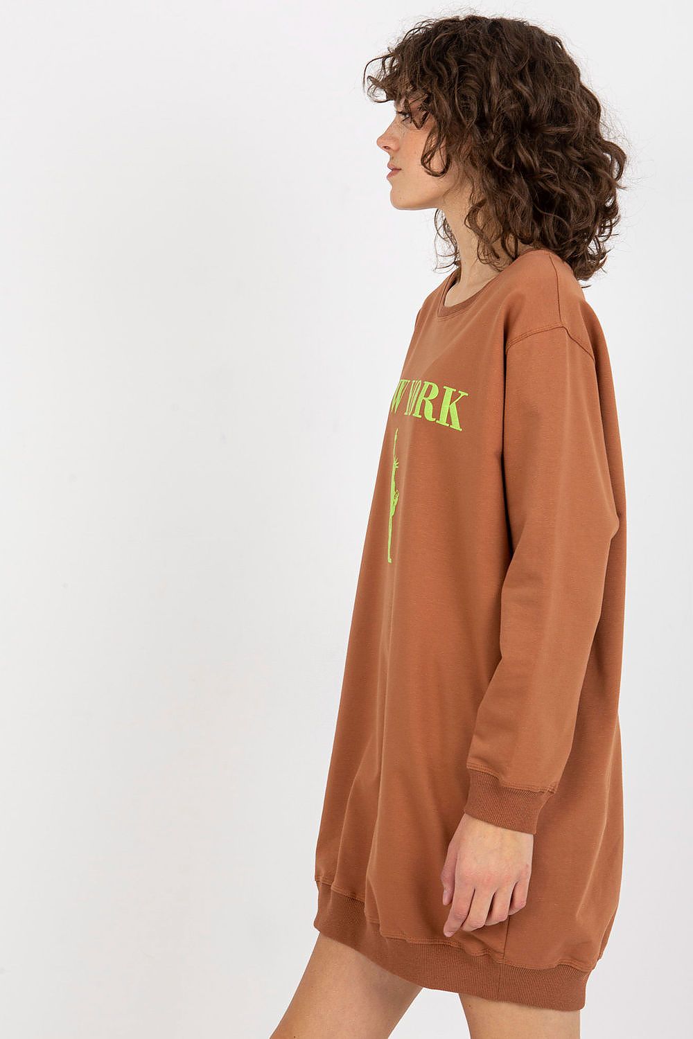 Casual oversized sweatshirt til Dame - FP til dame fra MS StyleHaven, størrelse one-size-fits-all, med short, kjolelengde mini, kjolestil sweater