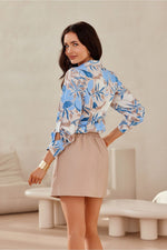 Classic V-Neck-skjorte – Roco Fashion fra MS StyleHaven, størrelse 36, med long, bukselengde long, kjolelengde maxi, kjolestil sheath