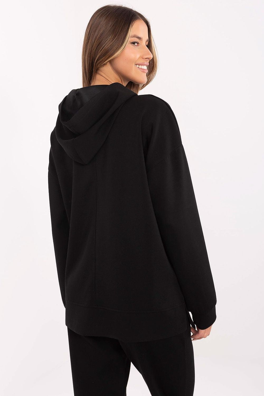 Oppdag vårt utvalg av stilfulle  Genser Italia Moda til dame i ulike størrelser og kvalitetsmaterialer – perfekte til jobb, fritid og alle dager. Rask levering og gode priser hos MS Stylehaven. se mer!