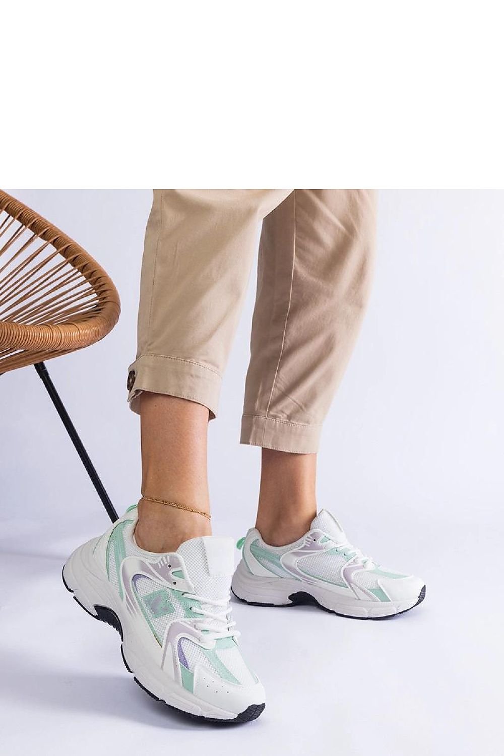 Sedilla Hurtado hvit-grønne sports joggesko til dame til dame fra MS StyleHaven, laget av Viskose; polyester; Polyamid, farge Grønn, størrelse 37, med long ermer, perfekt til casual