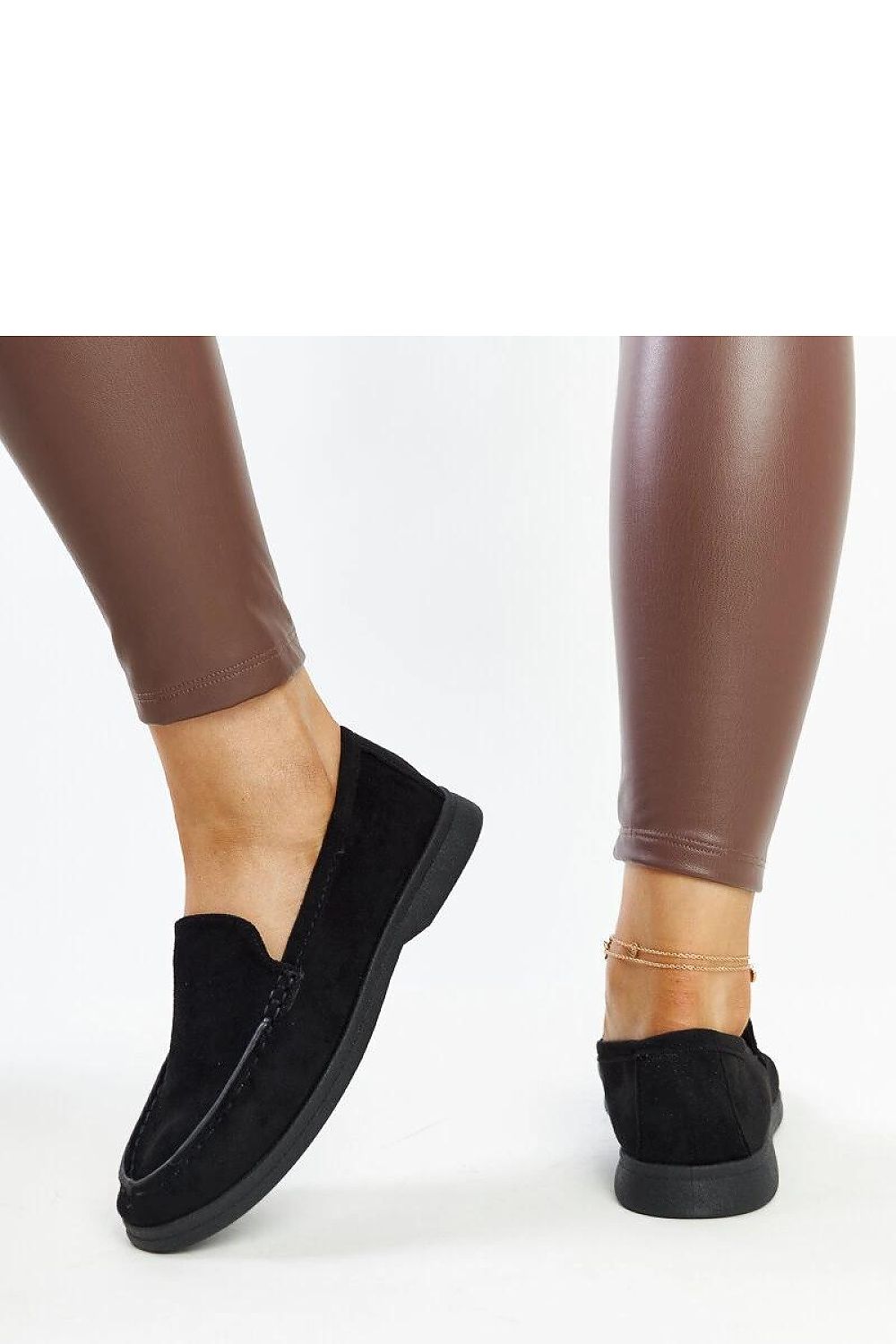 Halvsko Solea til dame fra MS StyleHaven; laget av polyester; farge Svart; stÃ¸rrelse 39; med 45720 ermer; perfekt til casual; dress