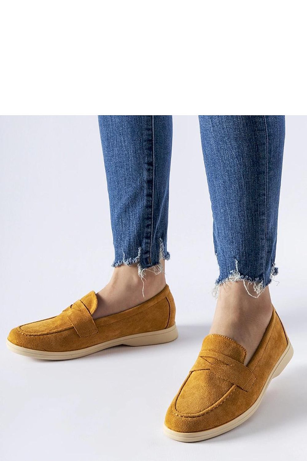 Mocassin Solea til dame fra MS StyleHaven; laget av Bomull; med detaljer i suede; plastic; farge beige; stÃ¸rrelse 36; med 45720 ermer; hÃ¦lhÃ¸yde flat; skostÃ¸rrelse 36; 37; 38; 39; 40; 41; perfekt til casual; dress