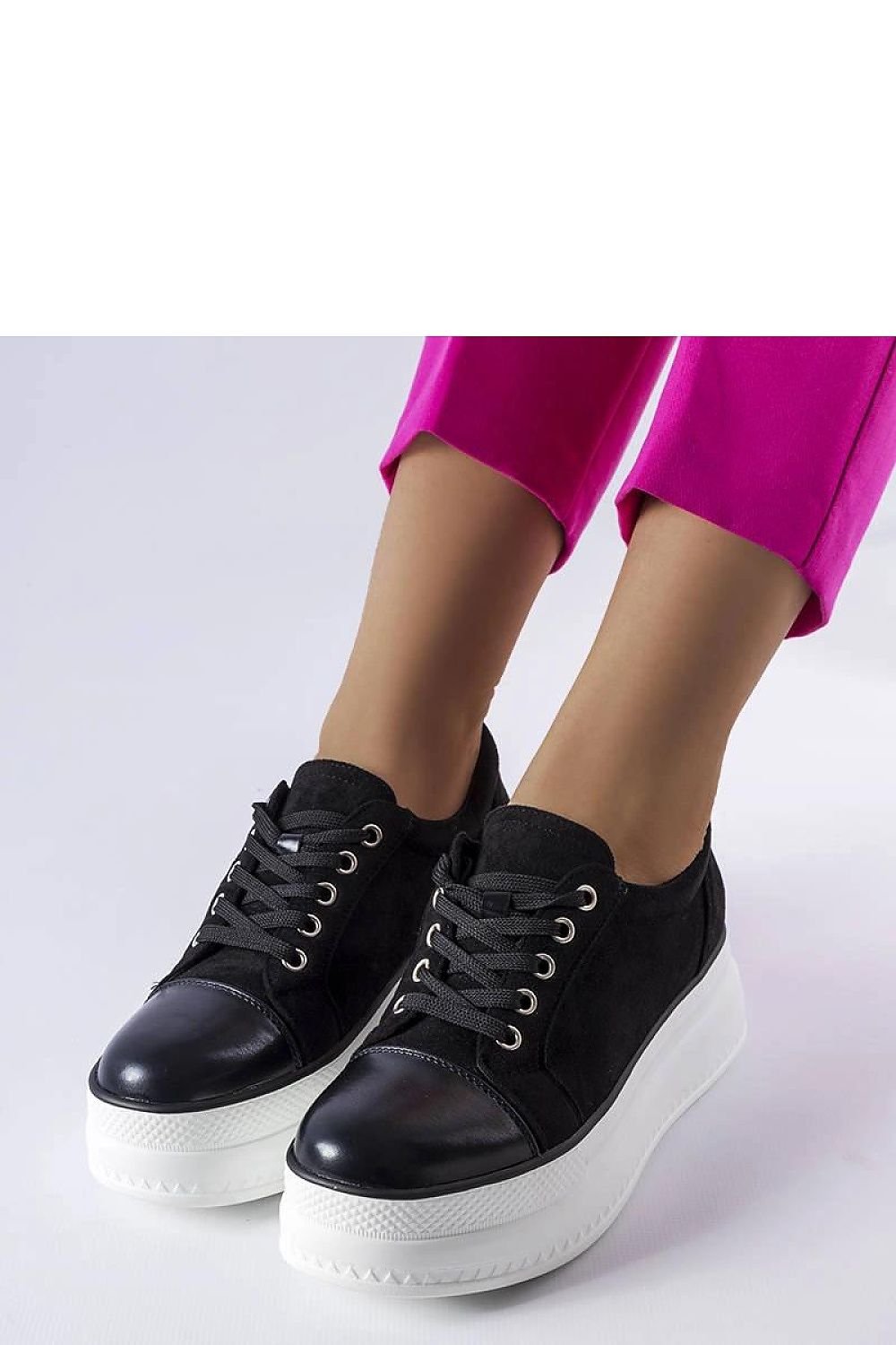 Pascaline Sorte Platform dame sneakers til dame fra MS StyleHaven, laget av Viskose; polyester; Polyamid, farge Svart, størrelse 37, med long ermer, perfekt til casual