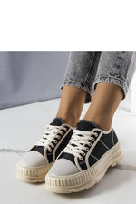 Nichole svart Platform dame Sneakers – Trendy Urban Style til dame fra MS StyleHaven, laget av Viskose; polyester; Polyamid, farge Svart, størrelse 37, med long ermer, perfekt til casual