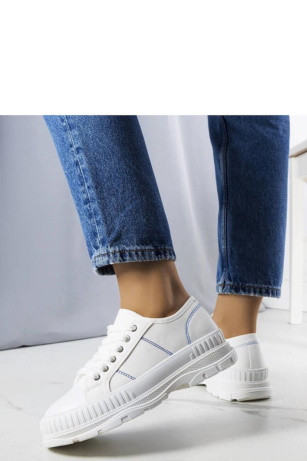 Nichole svart Platform dame Sneakers – Trendy Urban Style til dame fra MS StyleHaven, laget av Viskose; polyester; Polyamid, farge Svart, størrelse 41, med long ermer, perfekt til casual